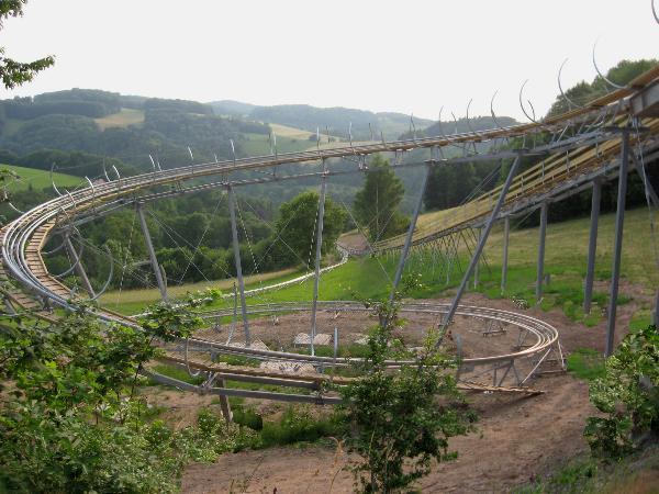 Sommerrodelbahn Nibelungenblitz,im Überwald, Nibelungenland Odenwald.